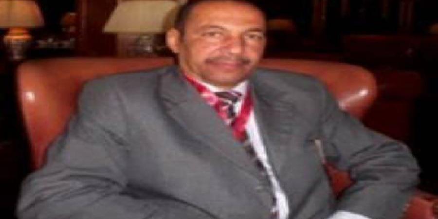 أمين
      حزب
      الجبهة
      الجديد
      بأسوان..
      مسيرة
      حافلة
      تجمع
      الطب
      والتعليم
      والعمل
      العام - تكنو بلس