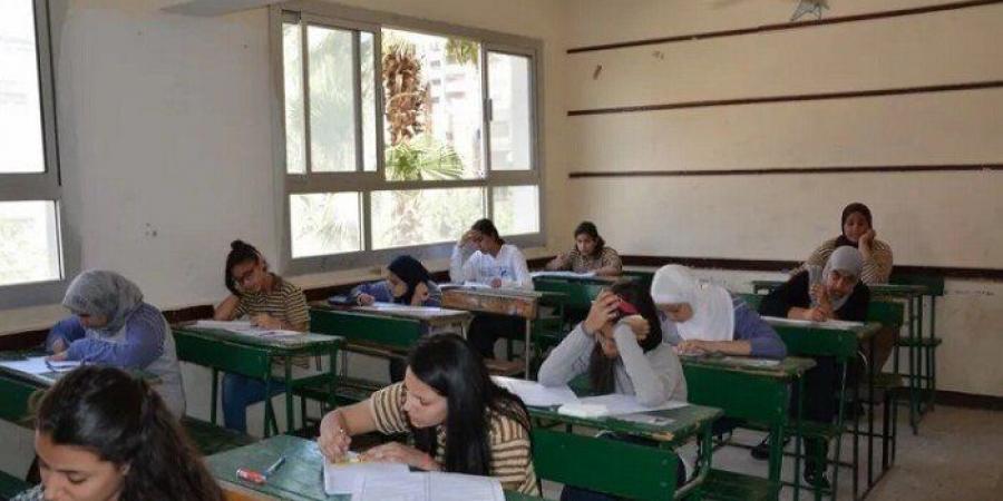 جدول
      امتحانات
      الصف
      الثالث
      الاعدادي
      الترم
      الثاني
      2025..
      تبدأ
      31
      مايو - تكنو بلس