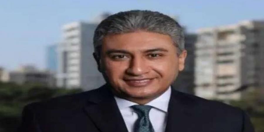 وزير
      السياحة
      يبحث
      تعزيز
      ورفع
      كفاءة
      الخدمات
      المقدمة
      للزائرين
      والسائحين
      بـ
      15
      موقعا
      أثريا - تكنو بلس