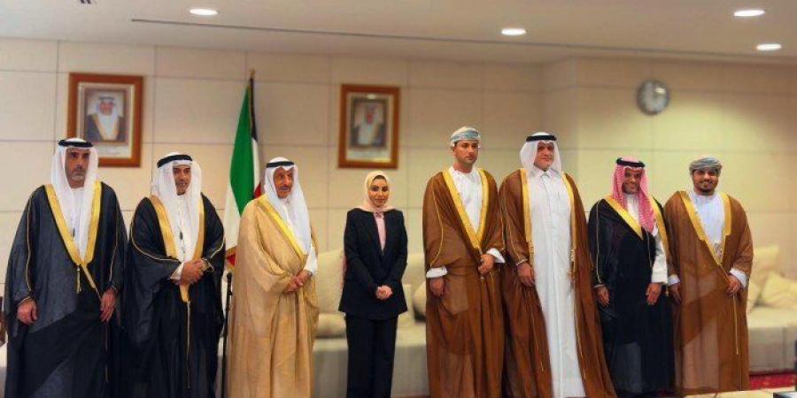 وزير
      (الشؤون)
      الكويتية:
      جمعيات
      وهيئات
      الهلال
      الأحمر
      الخليجية
      نموذج
      رائد
      في
      العمل
      الإنساني
      والإغاثي - تكنو بلس