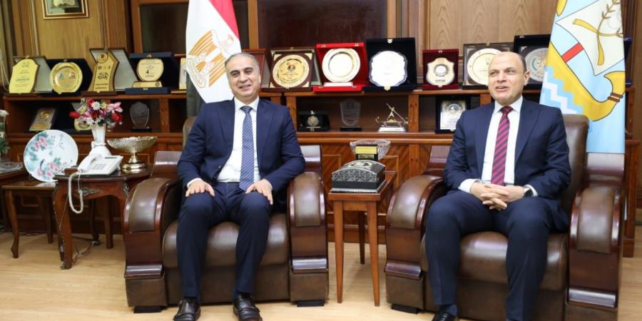 رئيس
      حماية
      المستهلك
      ومحافظ
      كفر
      الشيخ
      يبحثان
      آليات
      ضبط
      الأسواق
      وتوفير
      السلع
      بأسعار
      مخفضة - تكنو بلس