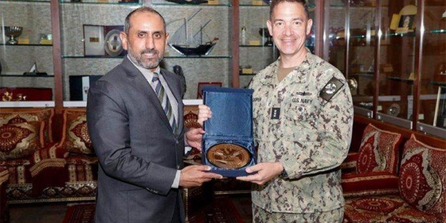 الكويت
      وأمريكا
      تبحثان
      سبل
      تعزيز
      التعاون
      الثنائي
      في
      مجال
      الأمن
      البحري - تكنو بلس