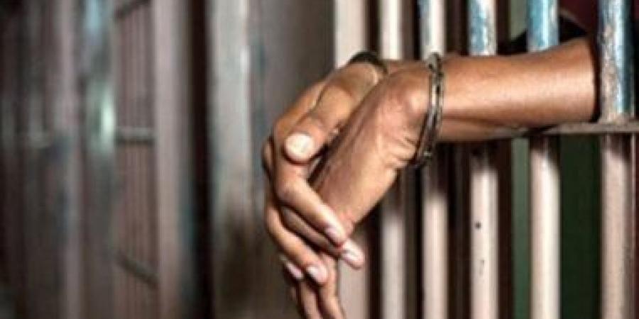 التحقيق في مقتل شخص دفن في شقة منذ 8 سنوات على يد زوجته ونجله بالإسكندرية