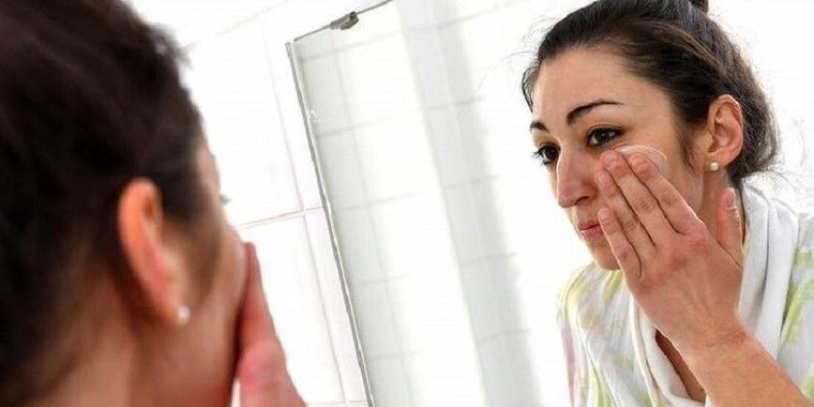 الطفح
الجلدي
على
الوجه..
متى
يكون
علامة
خطر؟ - تكنو بلس