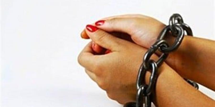 سيدة تتهم خادمة بسرقة متعلقات ذهبية من شقتها في مدينة 6 أكتوبر