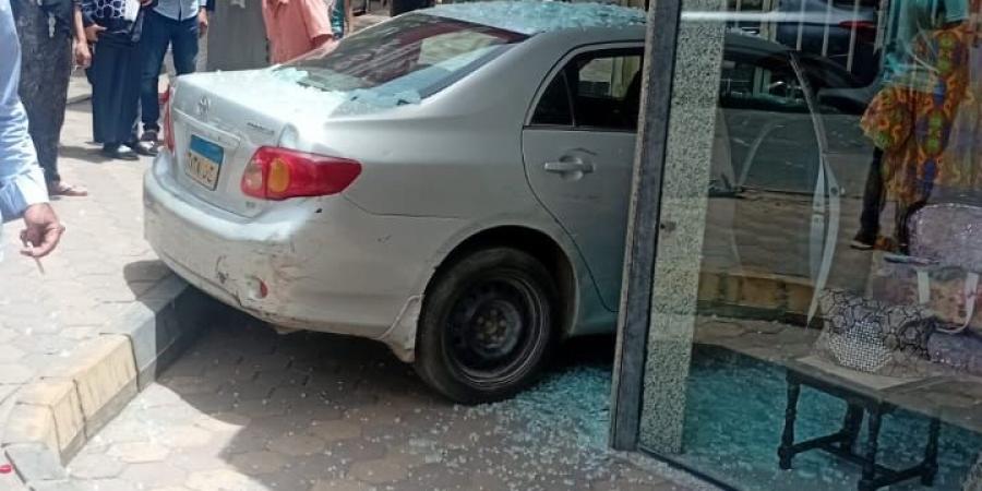 اصطدام
      عنيف
      وانفجار
      زجاج..
      حادث
      سيارة
      الدقي
      يتصدر
      التريند - تكنو بلس