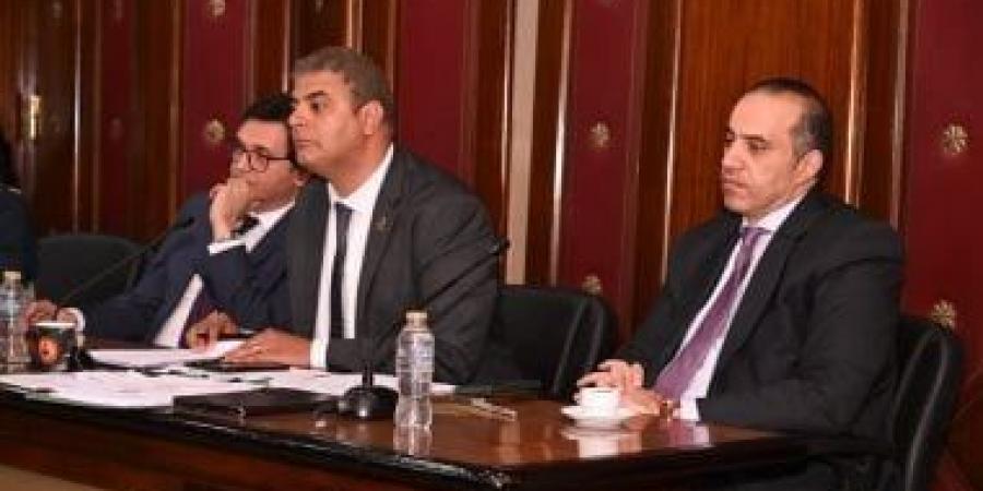 وزير الثقافة يعلن غلق 120 وحدة ثقافية بالمحافظات.. ويؤكد: لا تقوم بدورها