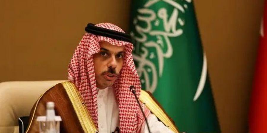 وزير
      الخارجية
      السعودي
      ونظيرته
      النمساوية
      يبحثان
      المستجدات
      الإقليمية
      والدولية - تكنو بلس
