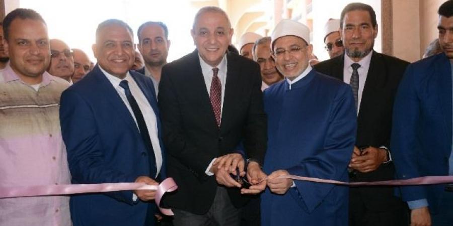الجندي:
الأزهر
صمّام
أمان
المجتمع..
والأسرة نواة
الوطن
القوى - تكنو بلس