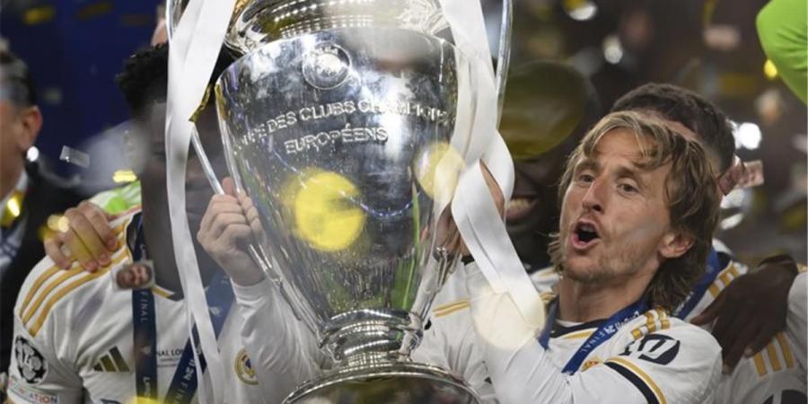 سأظل
مشجعًا
للأبد|
أول
تعليق
من
مودريتش
بعد
رحيله
عن
ريال
مدريد - تكنو بلس