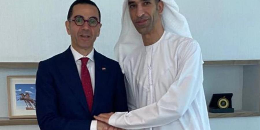 وزير
الاستثمار
يبحث
مع
وزير
التجارةالإماراتي
اتفاق
الشراكة
الاستراتيجية - تكنو بلس