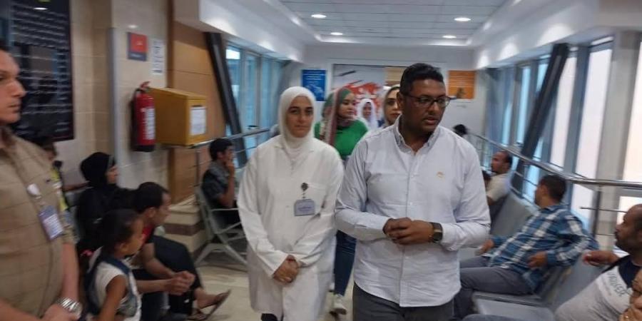 وكيل
وزارة
الصحة
بالبحر
الأحمر
يتفقد
مستشفى
الحميات - تكنو بلس