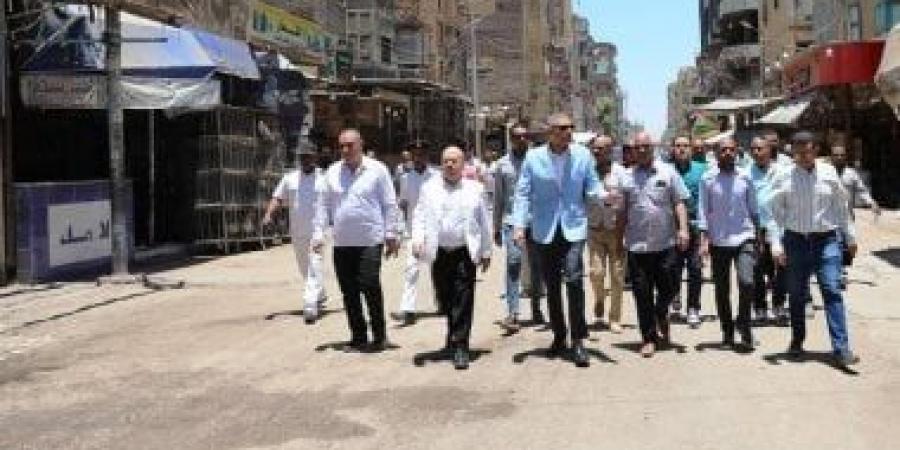تنفيذ السوق الحضارى فى كوم أمبو بأسوان لاستيعاب الباعة الجائلين