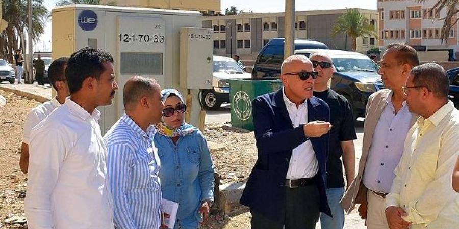 محافظ
الأقصر
يتفقد
شوارع
المدينة
ويوجه
بتحسين
مستوى
النظافة - تكنو بلس
