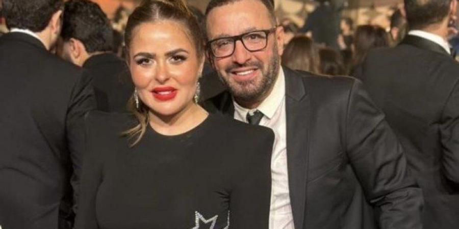 أحمد
      السقا
      يكشف
      تفاصيل
      غريبة
      عن
      هاتفه
      بعد
      إعلان
      الطلاق
      وبسمة
      وهبة
      توجه
      رسالة
      لمها
      الصغير - تكنو بلس
