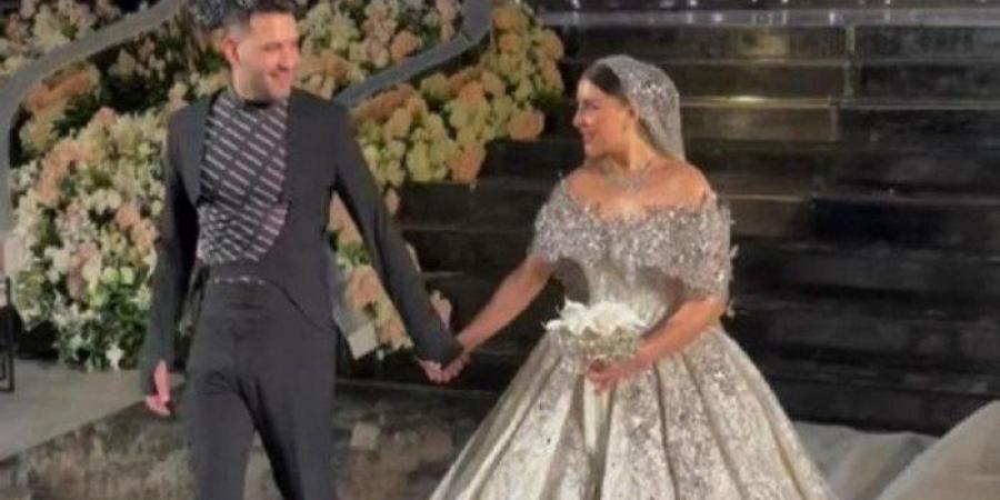 بعد
      أزمة
      "أروى
      قاسم"..
      يارا
      تامر
      ترد
      بطريقتها
      على
      شائعة
      الانفصال
      عن
      "مسلم" - تكنو بلس