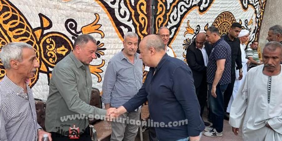 الخطيب
يتلقى
عزاء
شقيقته
وسط
جموع
المحبين - تكنو بلس