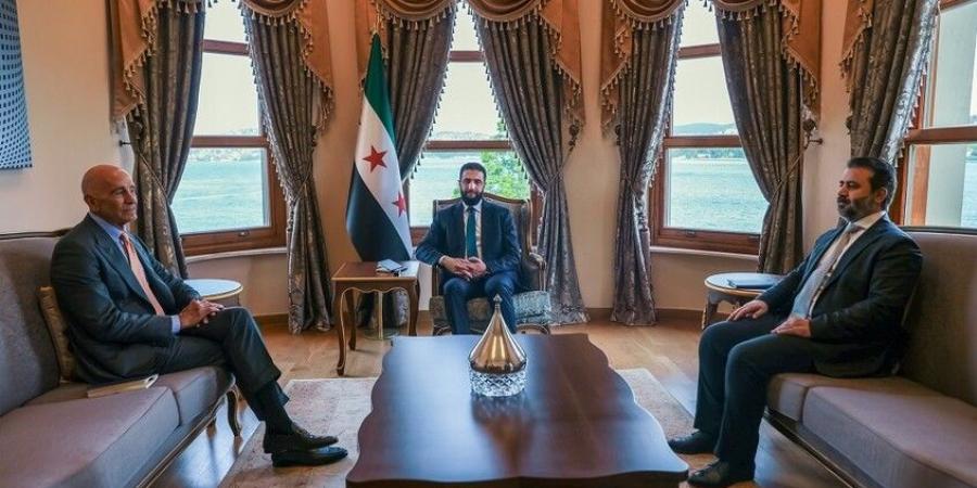 الرئيس
السوري
ووزير
خارجيته
يلتقيان
المبعوث
الأمريكي
الخاص
إلى
سوريا - تكنو بلس