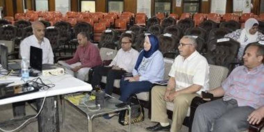 36 ألفا و664 طالبا يؤدون الامتحانات العملية والمعملية بـ112 لجنة ببنى سويف