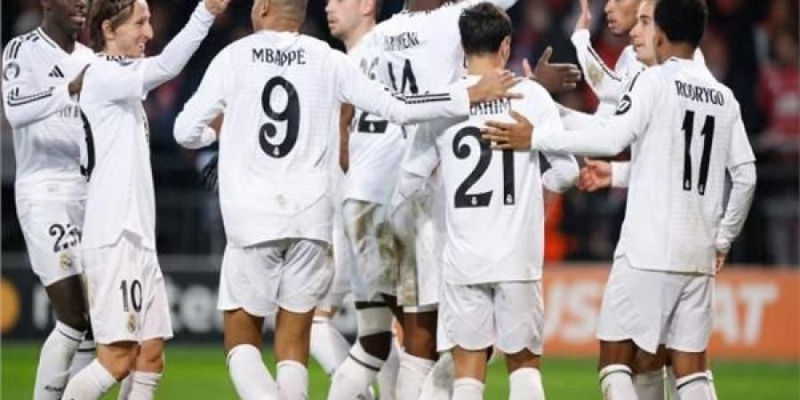 8
لاعبين..
الغيابات
تضرب
ريال
مدريد
أمام
ريال
سوسيداد - تكنو بلس
