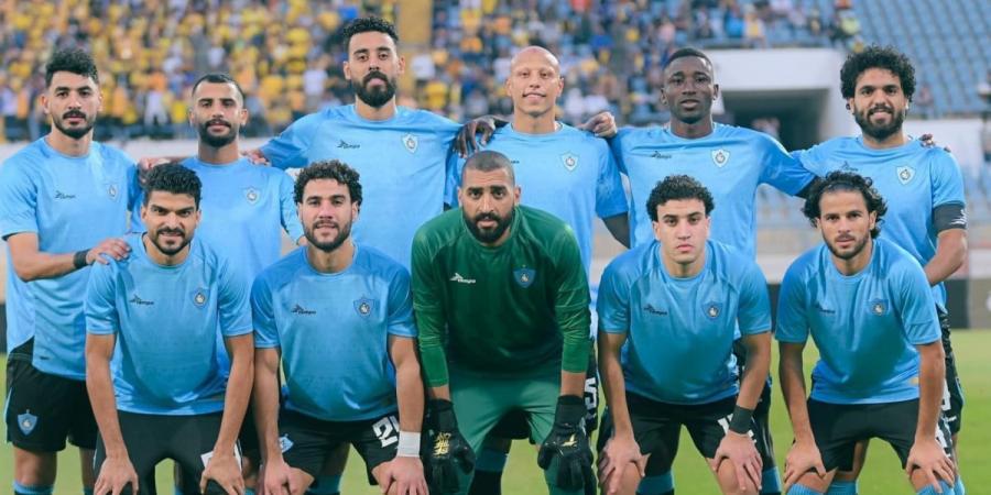مواعيد
مباريات
الدوري
المصري
اليوم
الأحد
25
مايو
2025
والقنوات
الناقلة - تكنو بلس