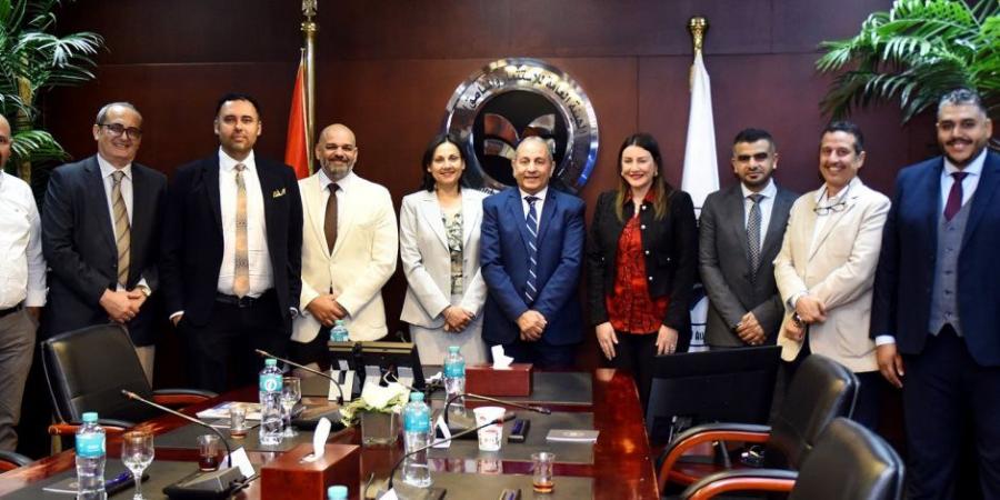 رئيس هيئة الاستثمار يلتقي وفد بورنا الكندية لإنشاء مصنع لتقنيات ومنتجات فصل الغاز الطبيعي والتقاط الكربون - تكنو بلس