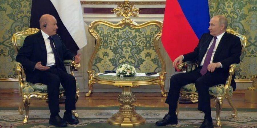 العليمي:
      أشكر
      روسيا
      على
      دعم
      بلادنا
      ونتطلع
      لافتتاح
      سفارتها
      في
      عدن - تكنو بلس