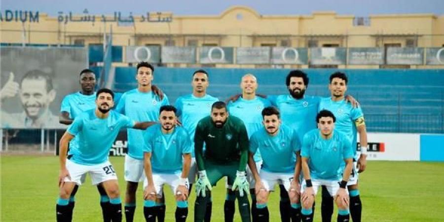 محمد
عودة
يعلن
تشكيل
غزل
المحلة
لمواجهة
الإسماعيلي
في
الدوري - تكنو بلس