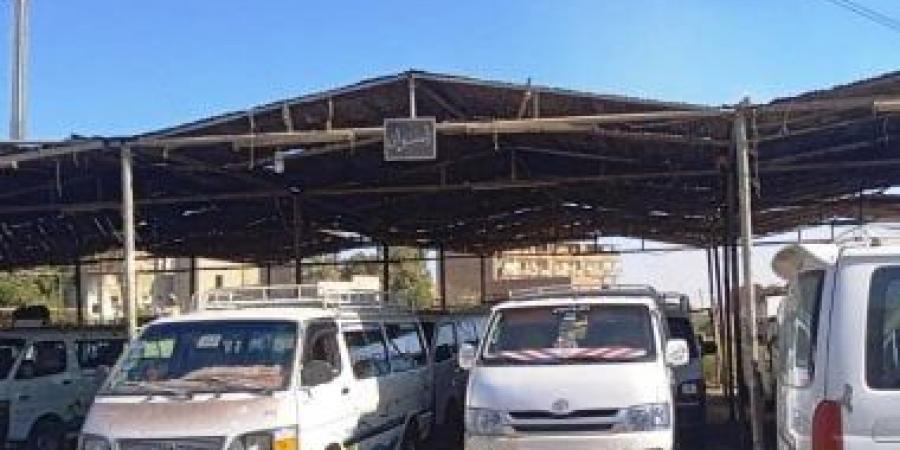 محافظة أسوان: ضبط 30 سيارة مخالفة لخطوط السير وتوقيع غرامة مالية عليها