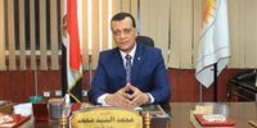 امتحانات
      الشهادة
      الإعدادية..
      مدير
      تعليم
      سوهاج
      يتابع
      انتظام
      بغرفة
      العمليات
      المركزية - تكنو بلس