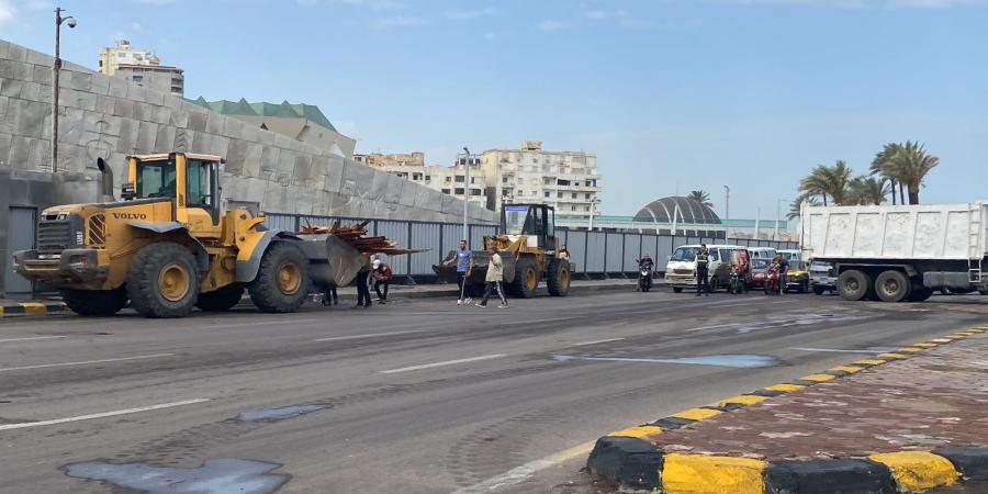 غرفة
عمليات
محافظة
الاسكندرية
تعلن
السيطره
على
تداعيات
اعصارليلة - تكنو بلس