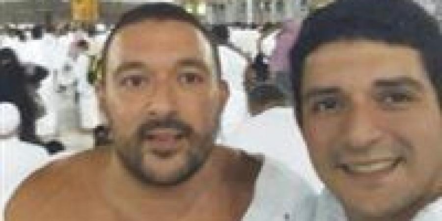 لماذا
      أحمد
      الدجوي
      قُتل؟..
      شقيق
      أحمد
      الدجوي:
      إزاي
      هينتحر
      بـ3
      طلقات؟ - تكنو بلس