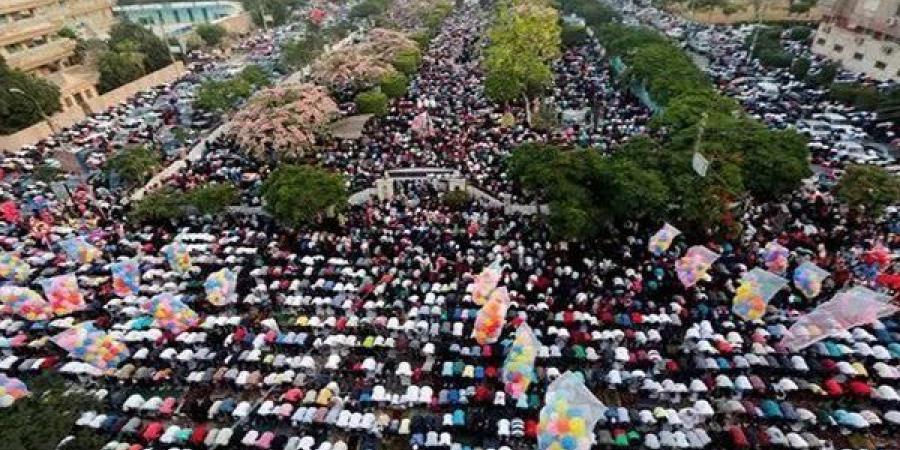 بالقاهرة
      والمحافظات..
      موعد
      صلاة
      عيد
      الأضحى
      2025 - تكنو بلس