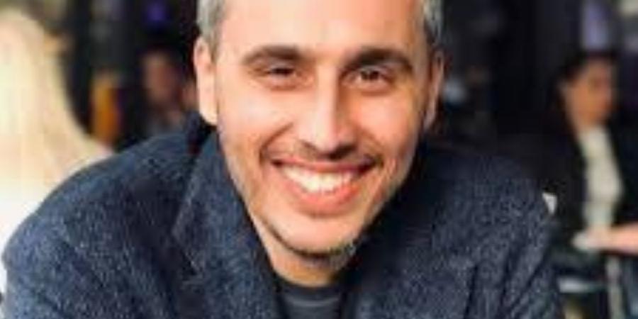 سحب
الجنسية
الكويتية
من
الإعلامي
شعيب
راشد - تكنو بلس