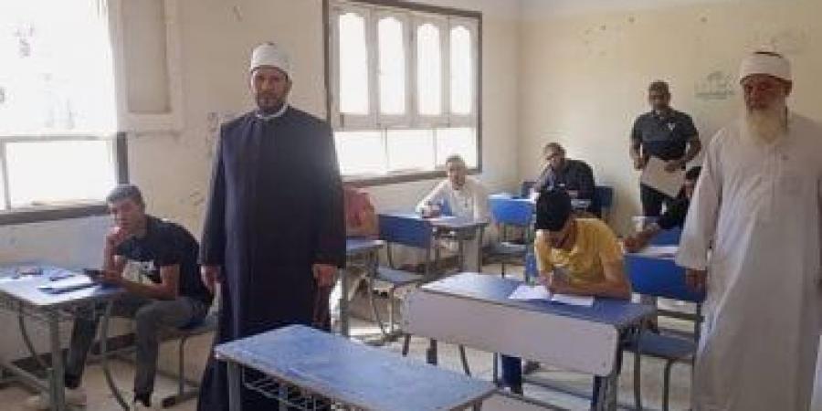 منطقة الإسكندرية الأزهرية: لا شكاوى من امتحان الرياضة البحتة لطلاب علمى اليوم