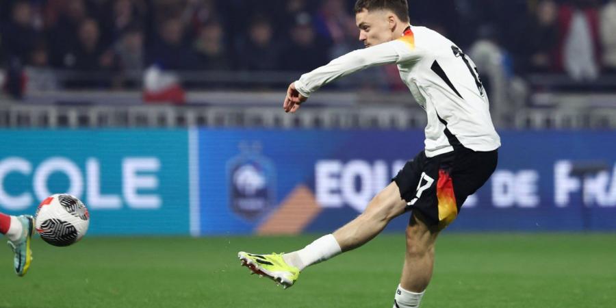 ليفركوزن
يرفض
عرضا
جديدا
من
ليفربول
للتعاقد
مع
فيرتز - تكنو بلس