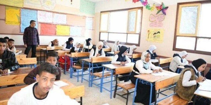 رابط
      نتيجة
      الصف
      الأول
      الإعدادي
      2025
      الترم
      الثاني - تكنو بلس
