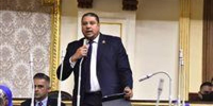 النائب
      محمد
      إسماعيل:
      عشرات
      الطلبات
      تصل
      لجنة
      انتخابات
      حزب
      الإصلاح
      والنهضة
      ونواصل
      اختيار
      الأكفأ
      للبرلمان
      المقبل - تكنو بلس