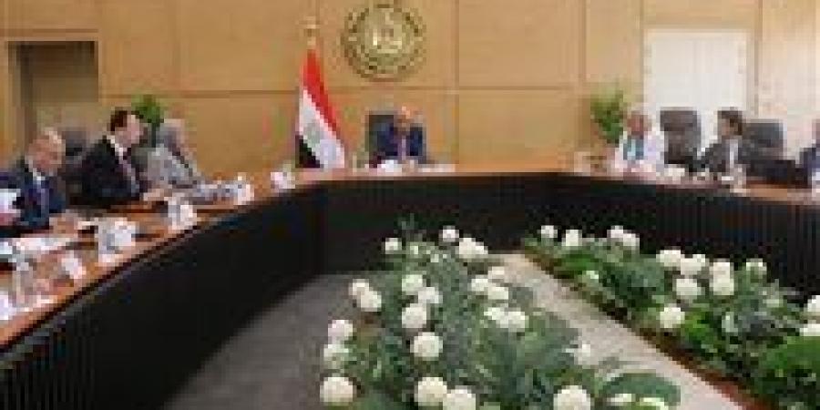 الكهرباء:
      دعم
      وتشجيع
      القطاع
      الخاص
      كشريك
      نجاح
      ..
      والاستراتيجية
      الوطنية
      للطاقة
      يجرى
      تنفيذها
      من
      خلال
      استثمارات
      خاصة
      محلية
      وأجنبية - تكنو بلس