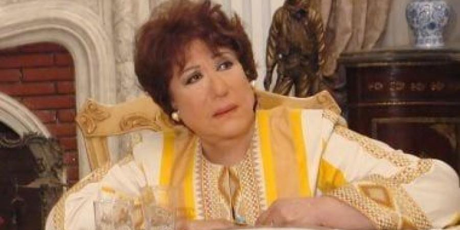 سميحة
أيوب
فى
لقاء
سابق:
خالى
ساعدنى
فى
دخول
معهد
الفنون
المسرحية - تكنو بلس