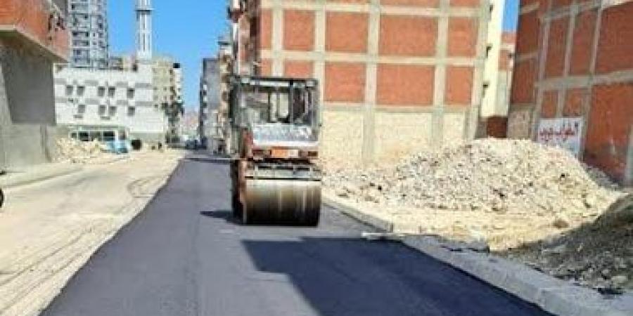 محافظ الإسكندرية: ترميم ورصف الشوارع بـ4 أحياء استجابة لشكاوى المواطنين
