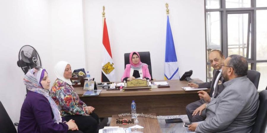 نائب
محافظ
دمياط
تطالب بزراعة
محاصيل
تدعم الإستثمار
والصناعة  - تكنو بلس