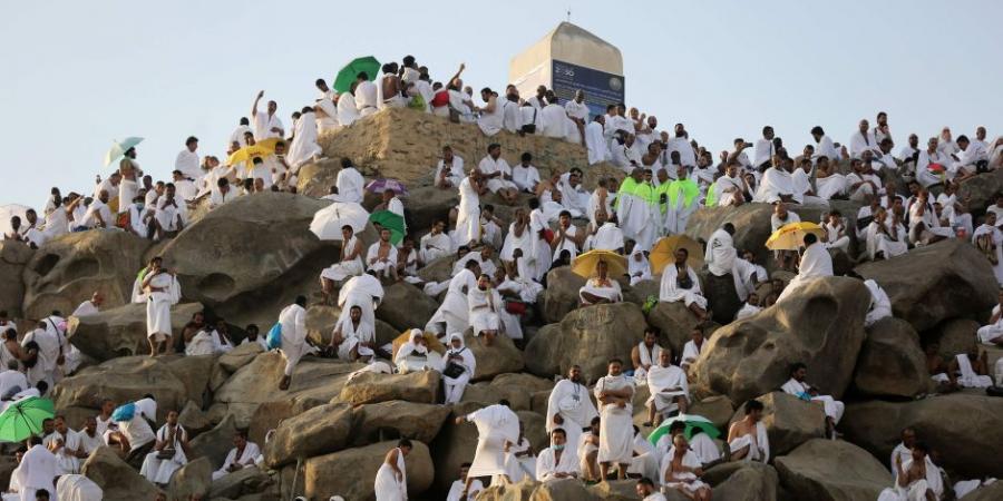 حجاج بيت الله الحرام ينفرون من عرفات إلى مشعر مزدلفة - تكنو بلس