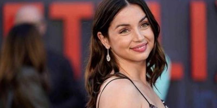 نجمة
بلا
قيود..
آنا
دي
أرماس
تكسر
الحواجز
من
هافانا
إلى
هوليوود - تكنو بلس