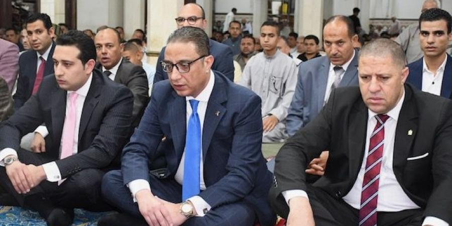 محافظ
الفيوم
يؤدي
صلاة
عيد
الأضحى
المبارك
بمسجد
ناصر
الكبير - تكنو بلس