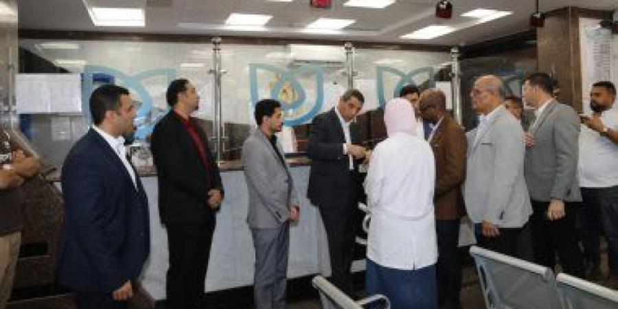 محافظ السويس يتفقد المنشآت الطبية فى أول أيام عيد الأضحى المبارك