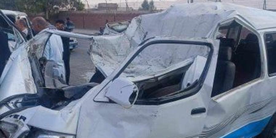 مصرع 3 أشخاص إثر انقلاب سيارة فى الإسماعيلية