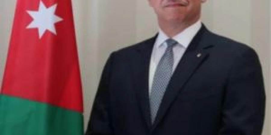 الأمير
      فيصل
      بن
      الحسين
      يؤدي
      اليمين
      الدستورية
      نائبا
      للملك - تكنو بلس