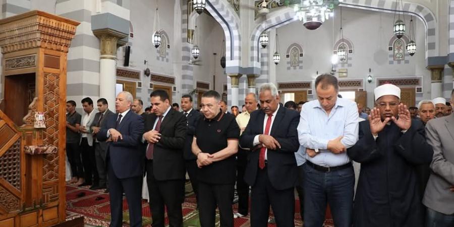 محافظ
البحر
الأحمر
يؤدي
صلاة
عيد
الأضحى بمسجد
عبد
المنعم
رياض - تكنو بلس