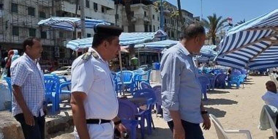 حي الجمرك بالإسكندرية يقود جولة تفقدية للشواطئ لمتابعة الخدمات في عيد الأضحى